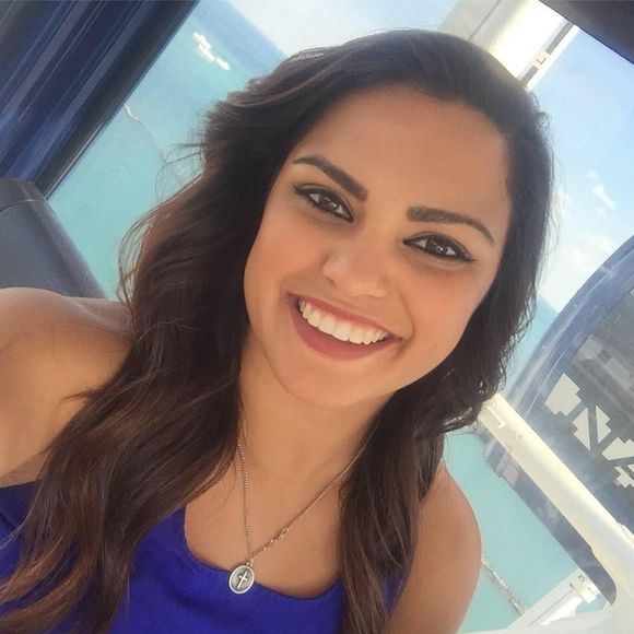 Meet your Posher, Tessa - Picture 1 of 1